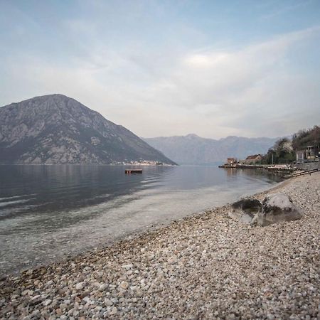 Modern Waterfront 3-Bed Apartment Donja Kostanjica Dış mekan fotoğraf
