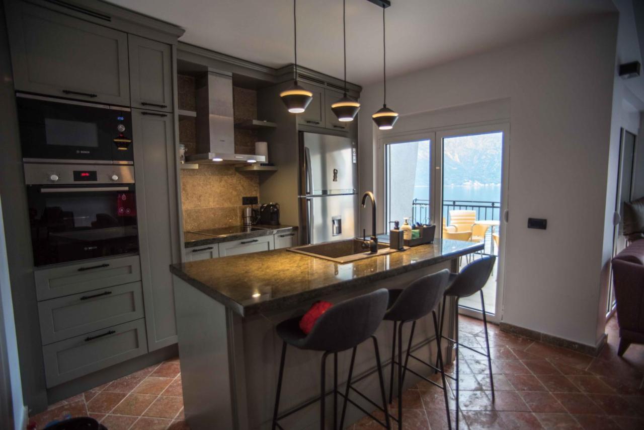 Modern Waterfront 3-Bed Apartment Donja Kostanjica Dış mekan fotoğraf